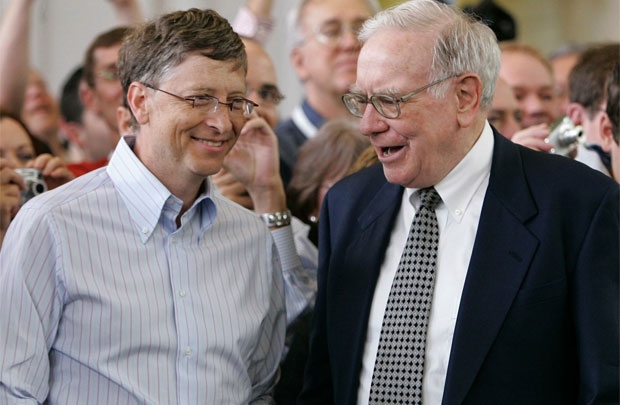 Warren Buffetts và Bill Gates. (Ảnh minh họa, nguồn: Daniel Acker/Bloomberg)