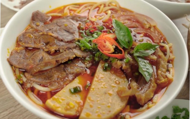 Bún bò huế